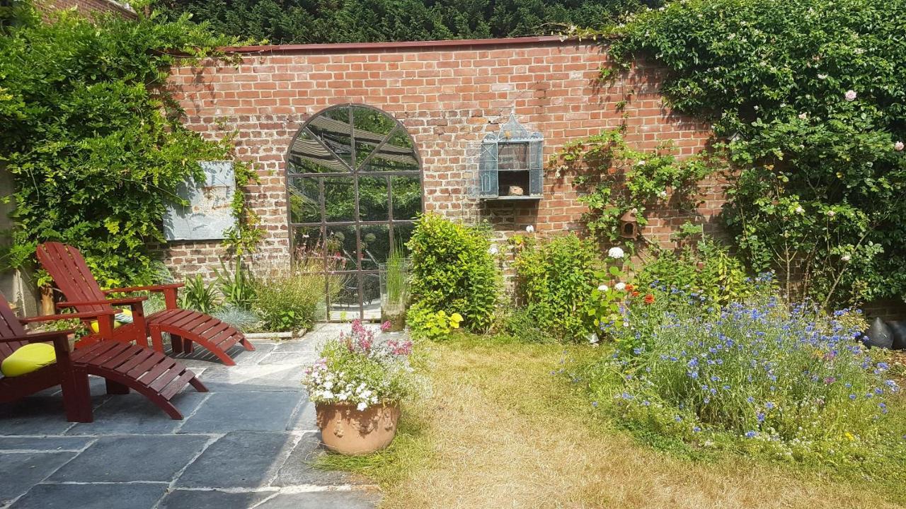 Chambres D'Hotes La Maison Du Sart ヴィルヌーヴ＝ダスク エクステリア 写真